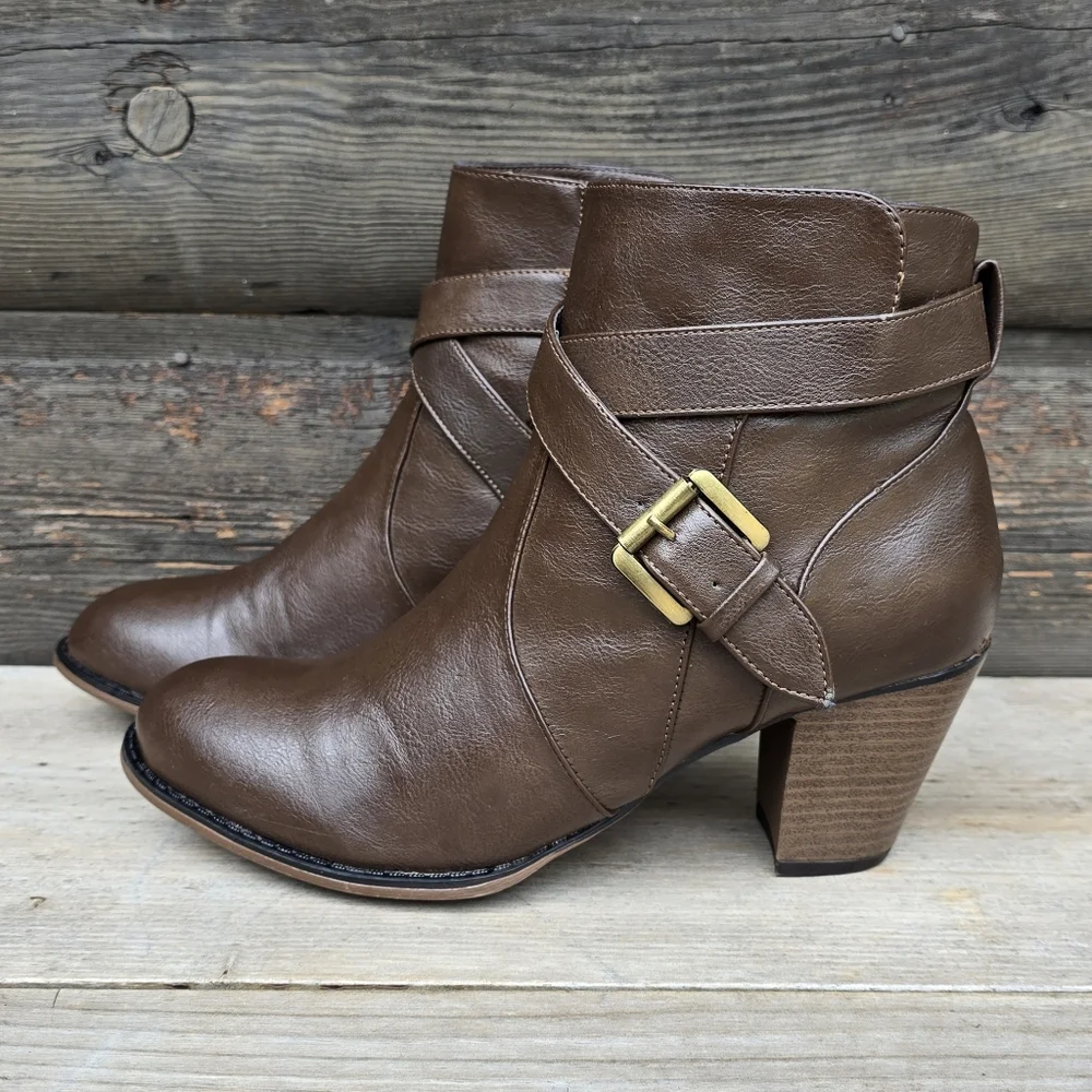 Nine West Dont Do It Y2K Western Boho Revival Harness Block Heel Bootie 8M